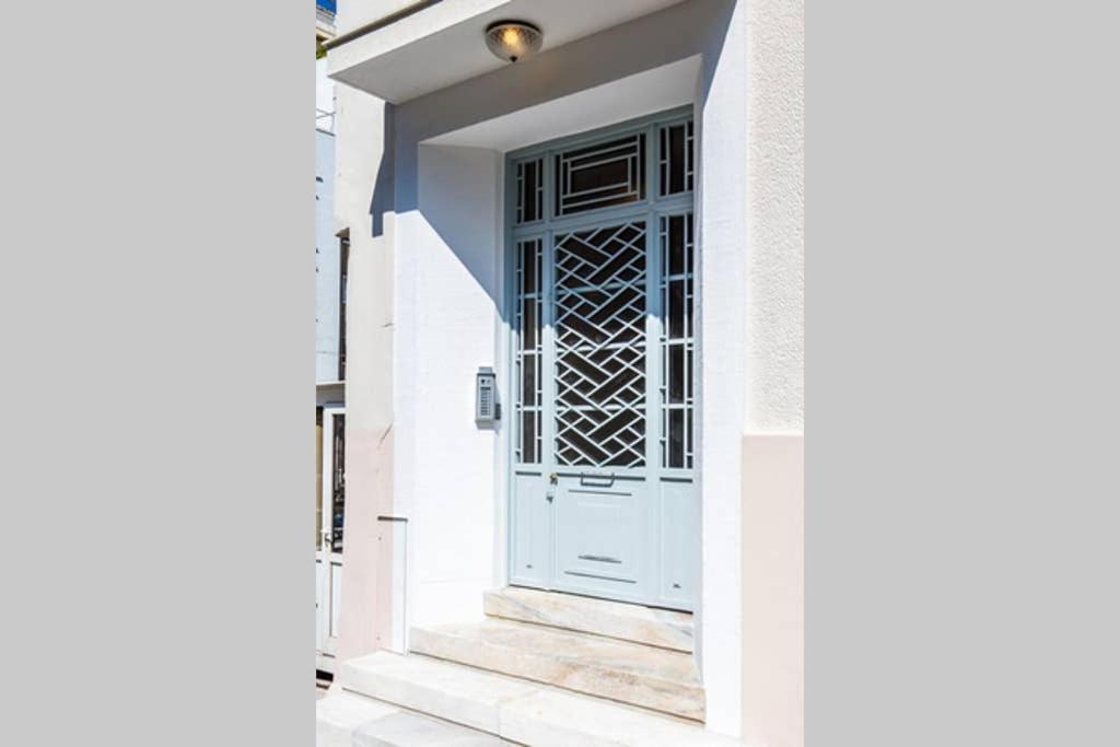 Neoclassical Apartment With 3 Bedrooms In 比雷埃夫斯 外观 照片