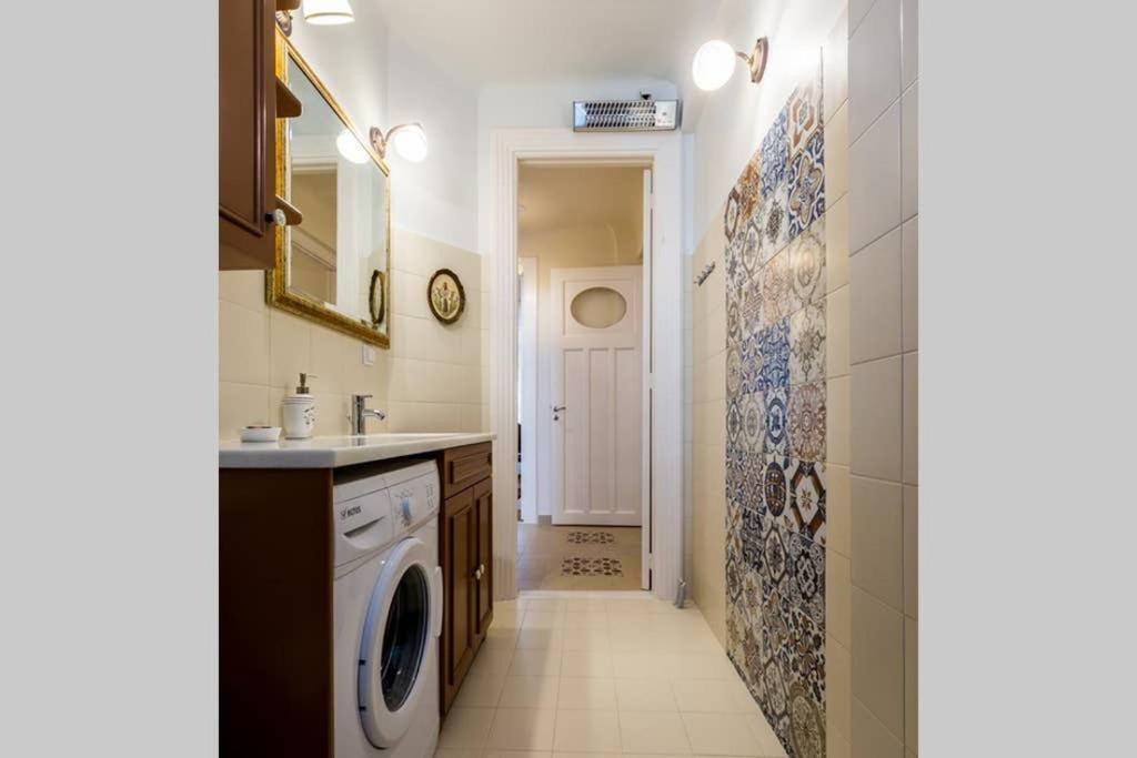 Neoclassical Apartment With 3 Bedrooms In 比雷埃夫斯 外观 照片